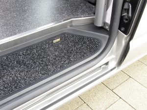 Einstiegsmatte  HEOSdoor mat Nadelfilz VW T5 / T6 3-teilig Fb. anthrazit