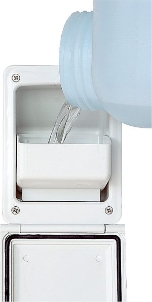 Clapet de remplissage d'eau avec entonnoir