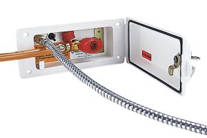 Prise d’approvisionnement avec tuyau et robinetterie de douche