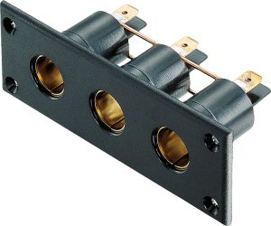 Einbau-Dreifachsteckdose max. 16 A / 12 - 24 V